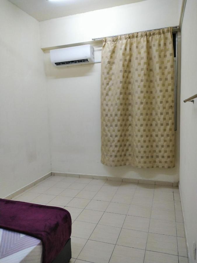 Near Batu Burok, Hospital Hsnz, Ktcc Mall, Drawbridge C * Kuala Terengganu